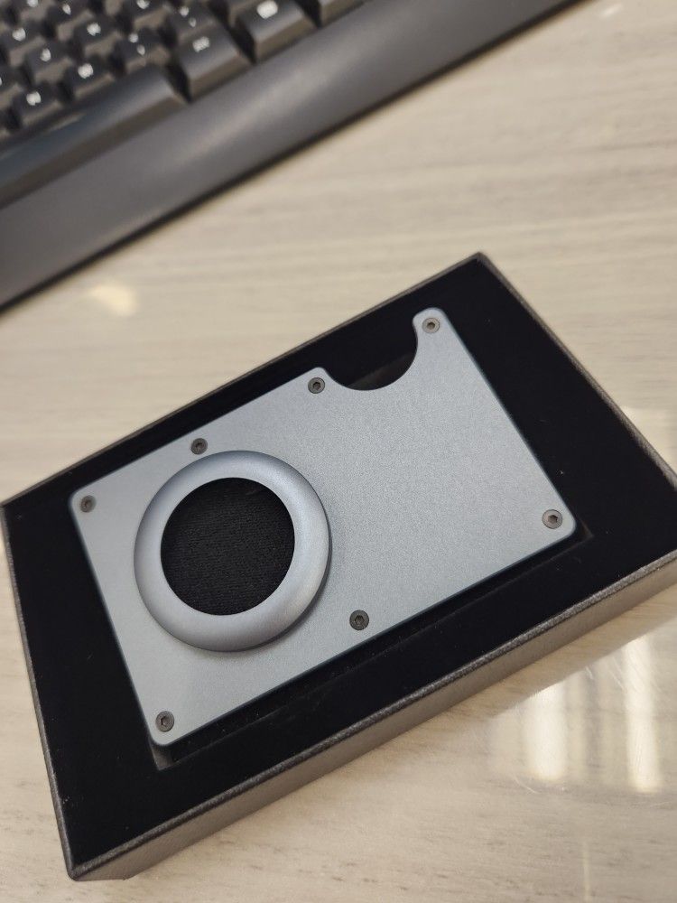 Air Tag Keychain And Wallet