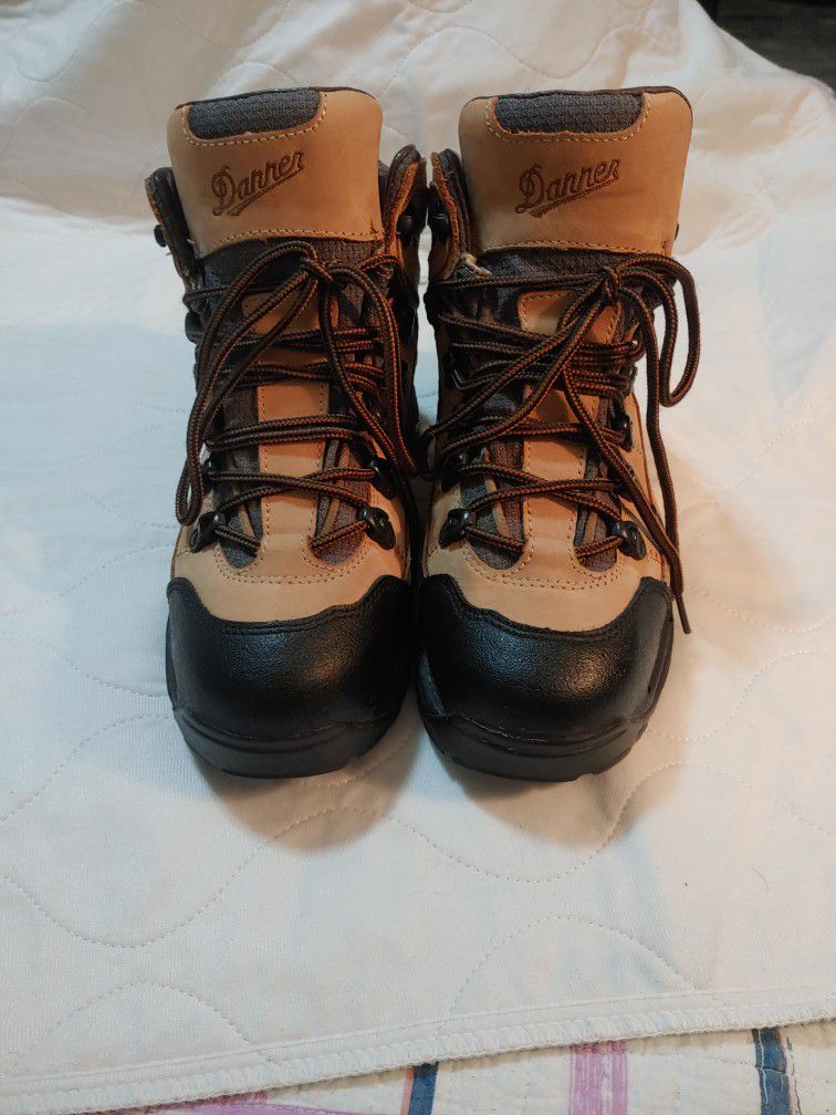 Danner Boot's Size 8