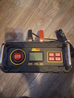EverStart Maxx Battery Charger and Engine Starter