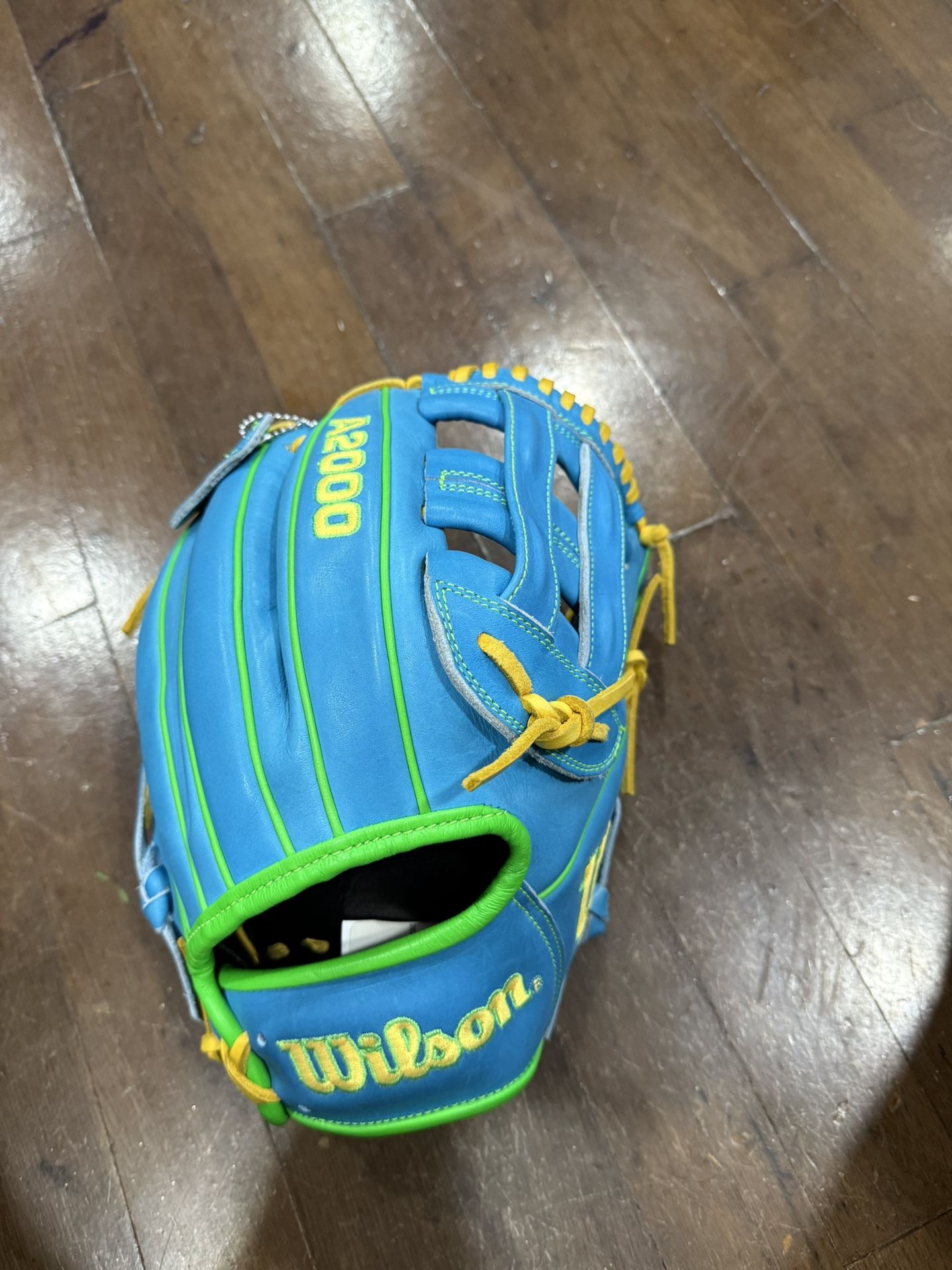 Wilson A2000 11.5” PP05 Baseball Glove