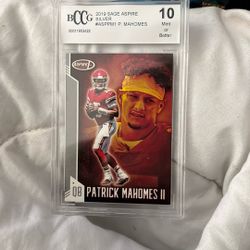 Perfect Condition Patrick Mahomes Card 