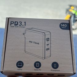 140W USB C Charger PD3.1 Fast Charging Power Adapter