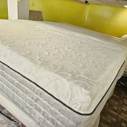 Mattress and box spring queen size