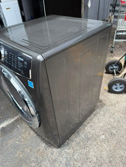 Electrolux Front Load Electric Dryer – Excellent Condition