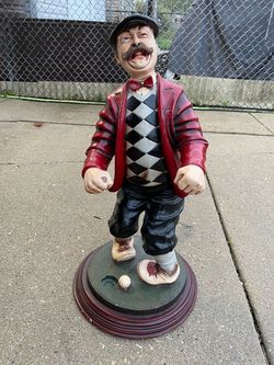 Golf Statue