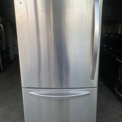 Refrigerator  33”