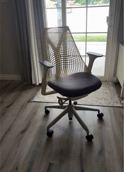 Herman Miller Sayl