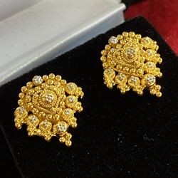 22K Heart Post Earring