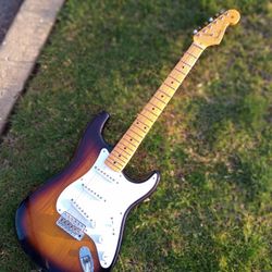 Fender American Vintage II 1954 Stratocaster 