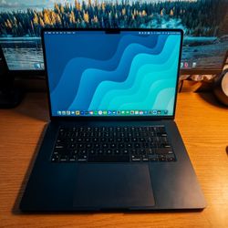 15 inch Macbook Air M2