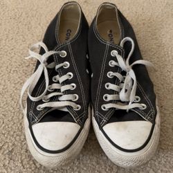 Converse Chuck Taylor Low Top Sneakers