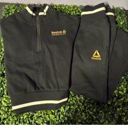Reebok Black Quarter-Zip Sweatsuit Set