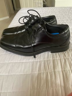 Men dress shoes