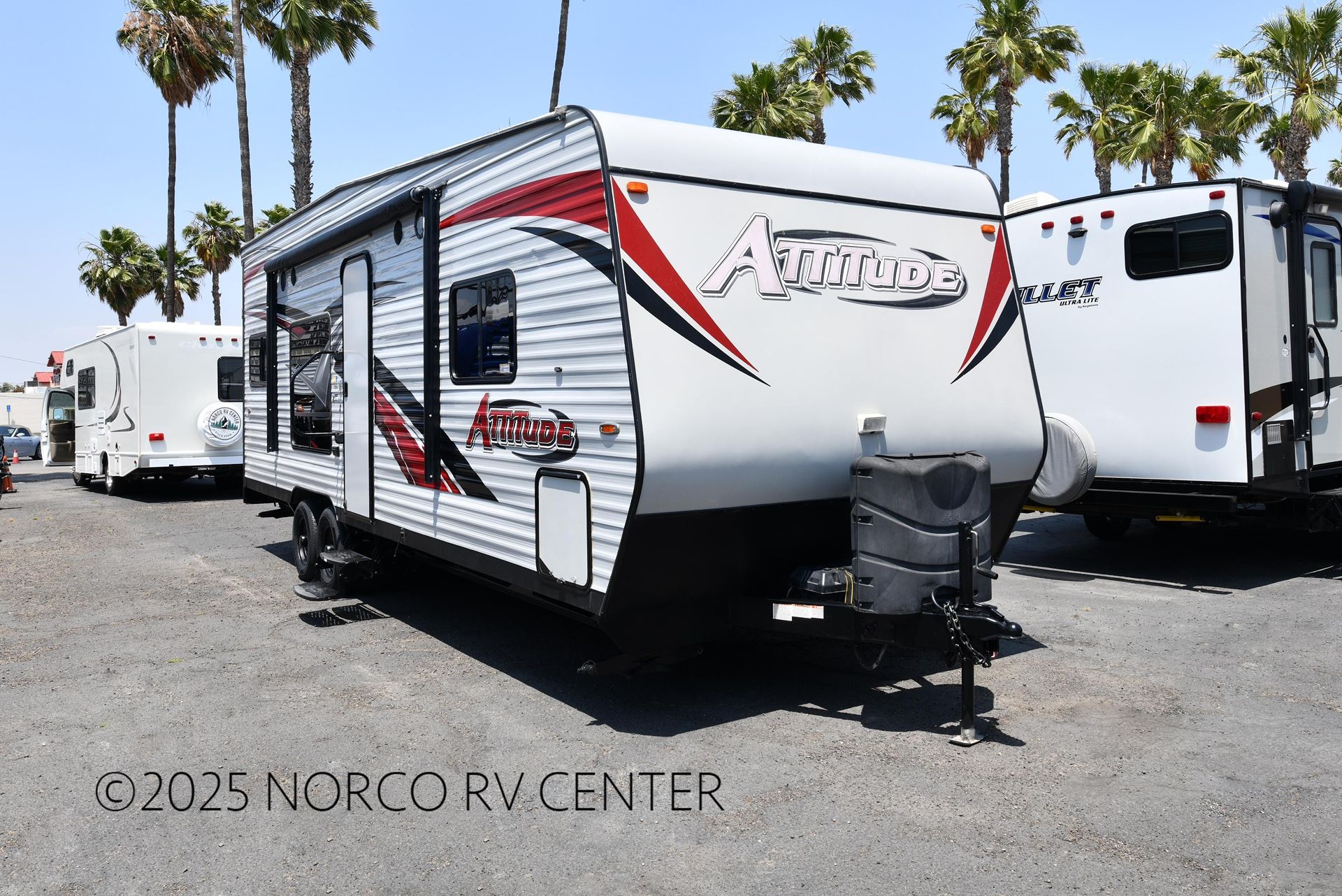 2018 Eclipse Attitude 23SA