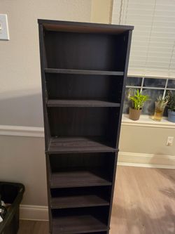 Narrow book shelf