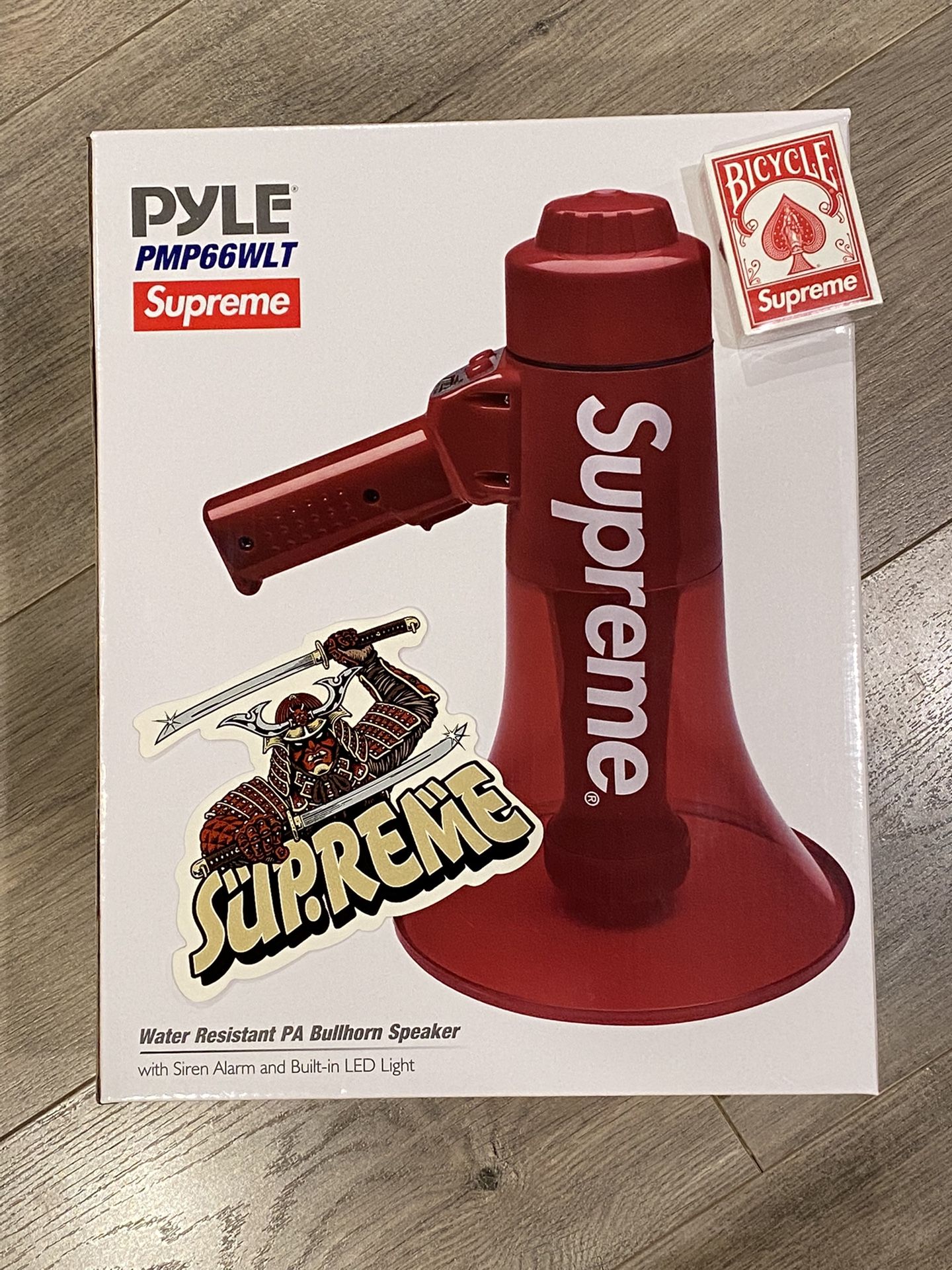 Supreme Pyle Megaphone