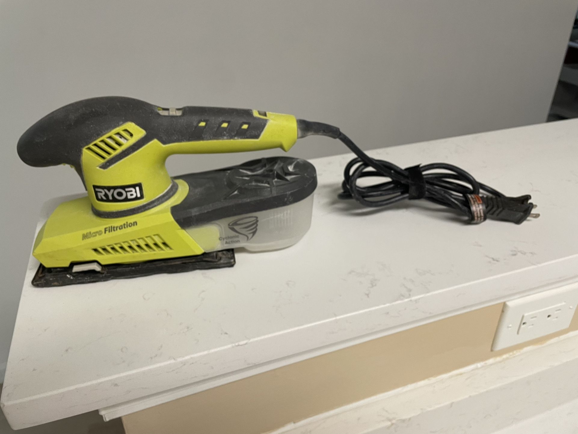 Ryobi Sheet Sander With Micro Filtration