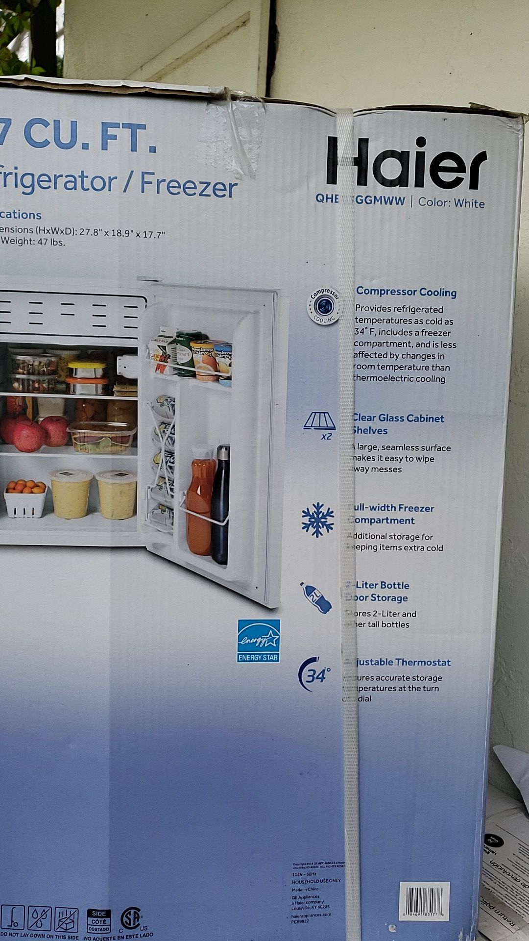 Haier 2.7 c.u.ft refrigerator/ freezer