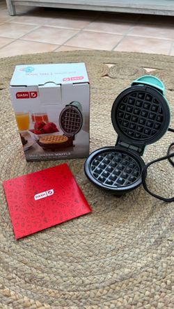 Dash Mini Waffle Maker Aqua Green Excellent Condition with Box & Manual