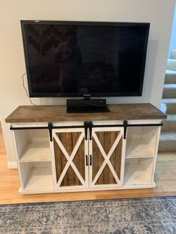 Tv console