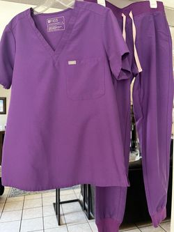 Figs scrubs