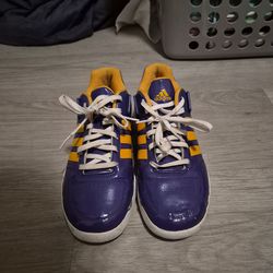 Adidas Lakers team shoe size 7 men