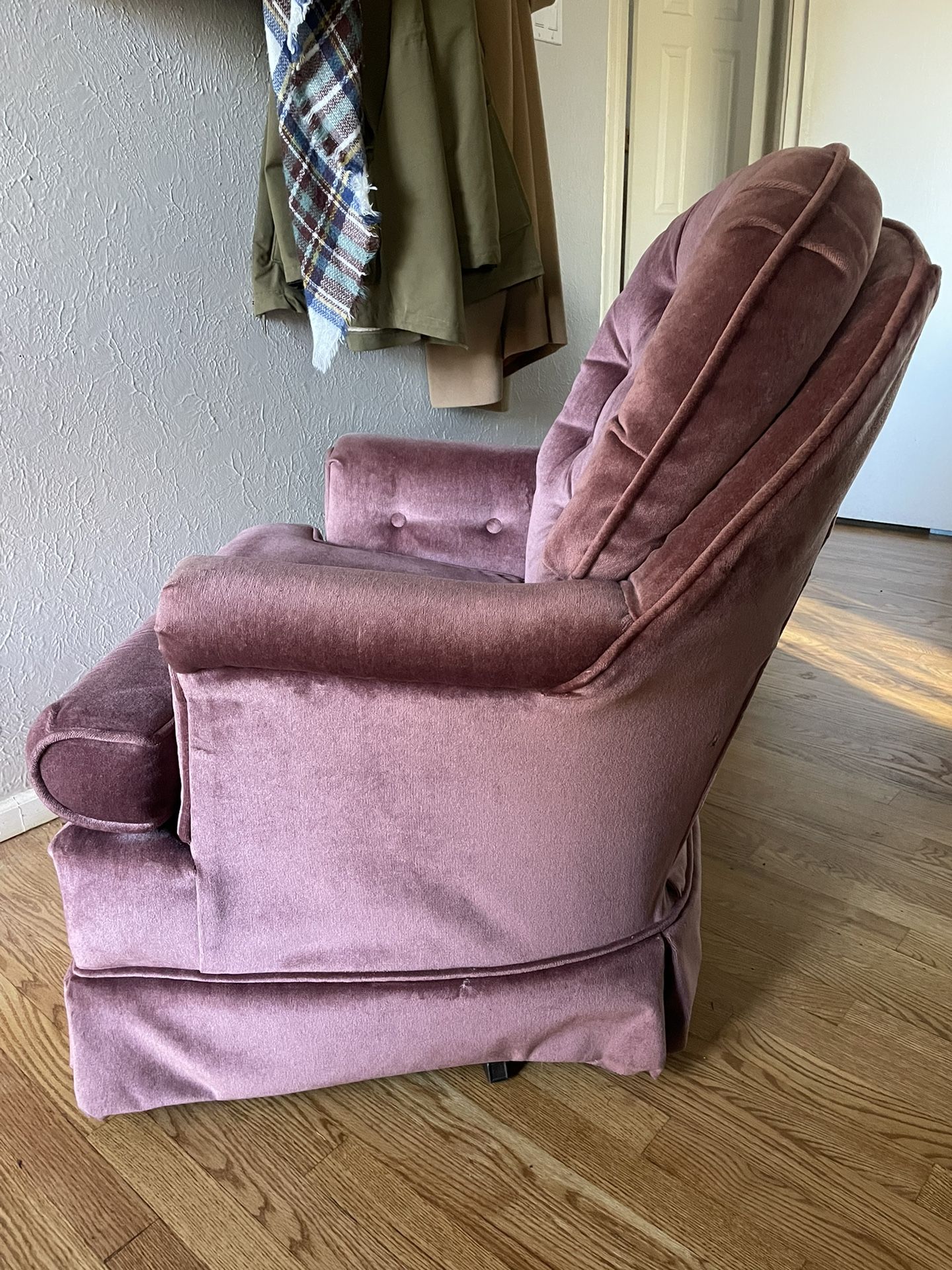 Vintage Pink Velvet Tufted Swivel Chair