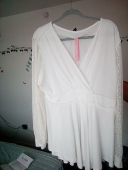 White V-Neck Lace Sleeve Top with Tags