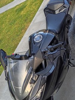 Low Miles Only 3000+ 2014  Ninja  300( ABS