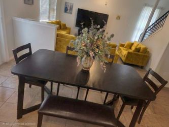 Ezra rectangle dining table