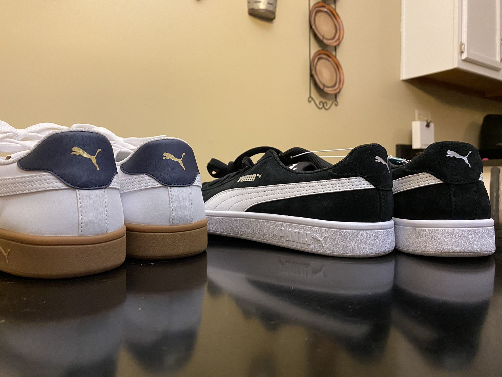 Pumas size 10!