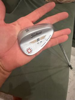 Titleist golf vokey 56 degree
