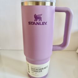 Stanley 30 Oz Quencher H2.0 Tumbler With Straw - (Brand New) New with tags but no box. Comes from a smoke free environment.  