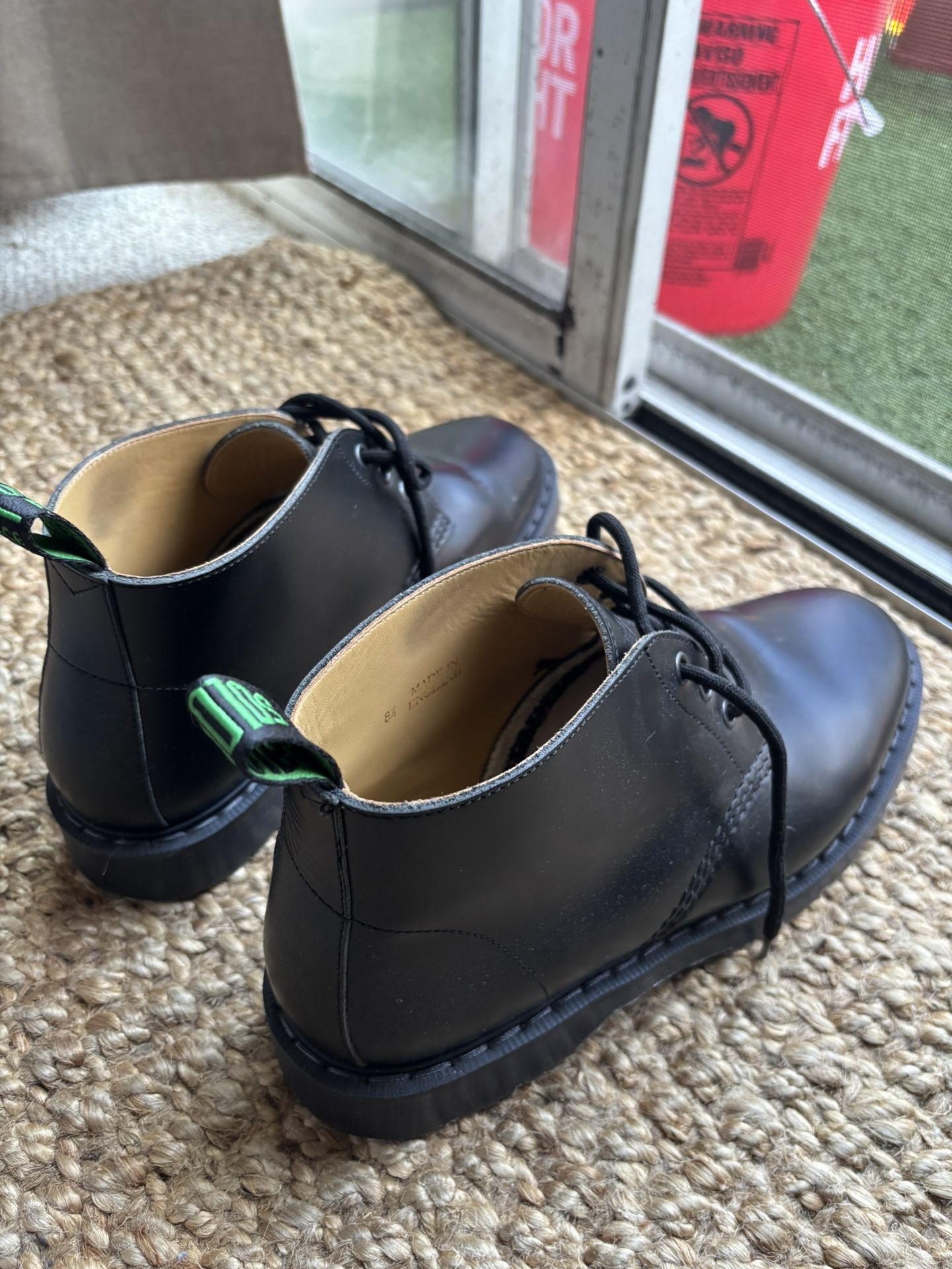 9.5 Solovair Leather Chukka Boots