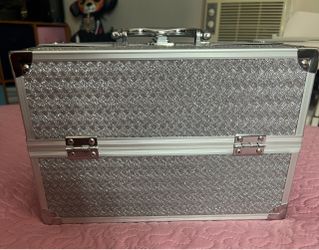Silver make up case
