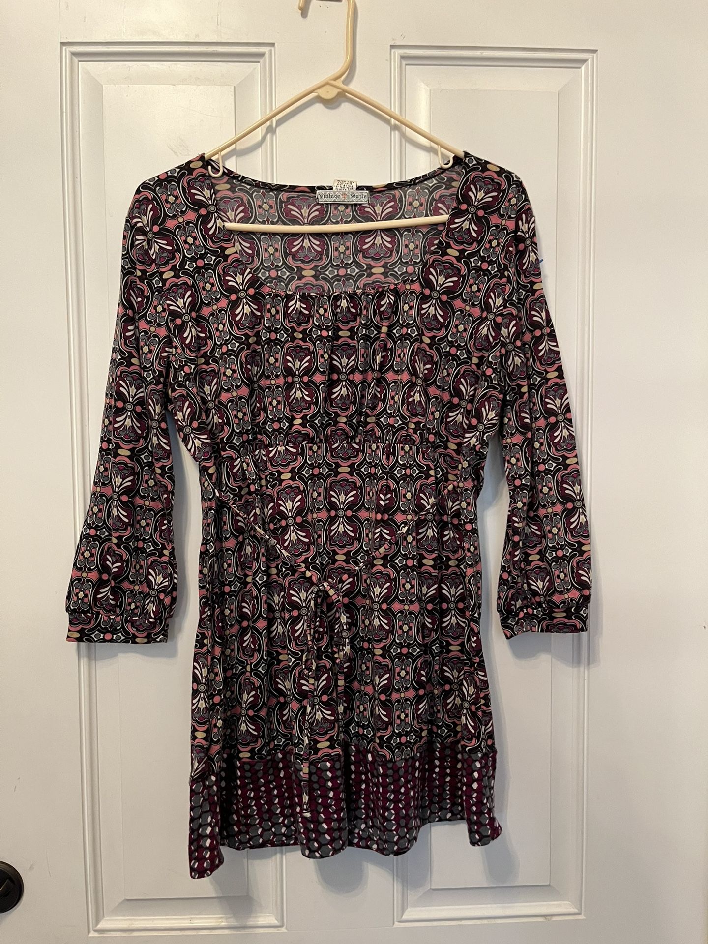 Women’s Shirt Size XL