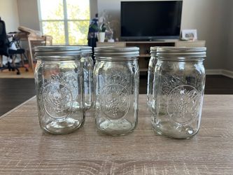 Ball Glass 32 oz Mason Jars with Lids – Set of 12