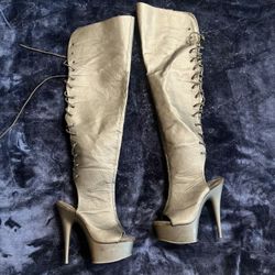 Dance shoes 
