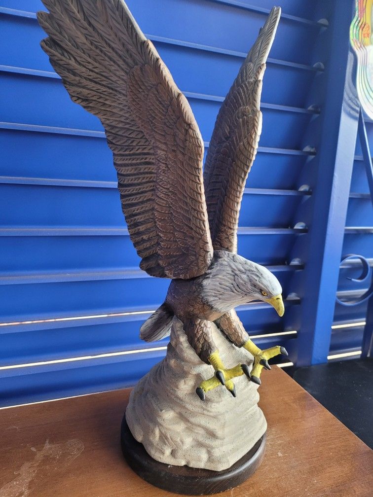 Eagle Statue