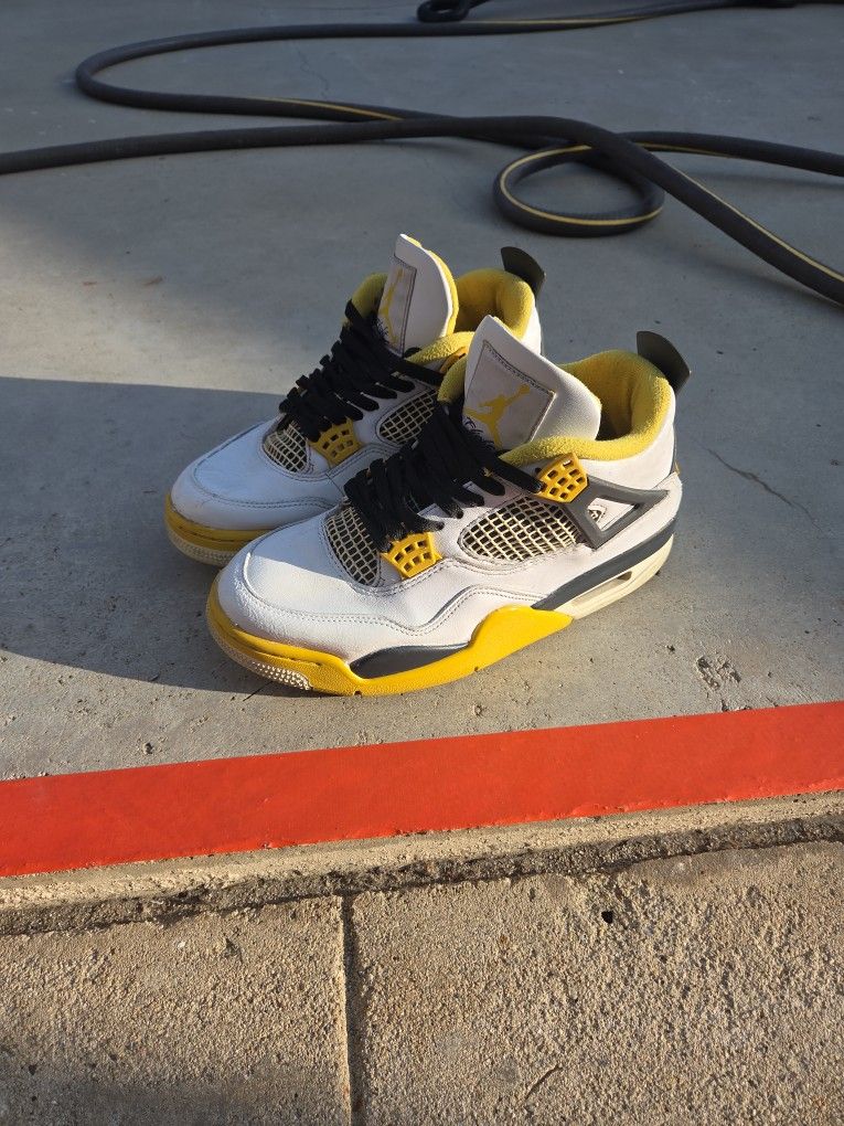 jordan retro 4 size 7