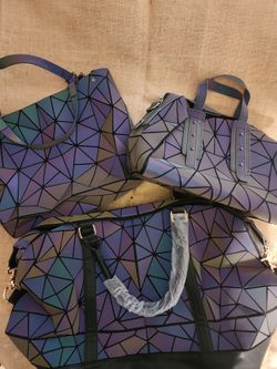 The "Unique & Funky" Iridescent Geometric Vault