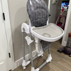 Safety 1st Highchair