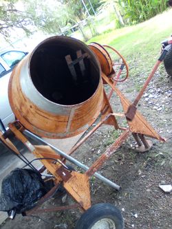 Concrete mixer