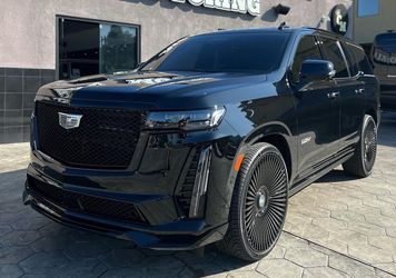 26” Escalade Wheels W/floating caps 6X139