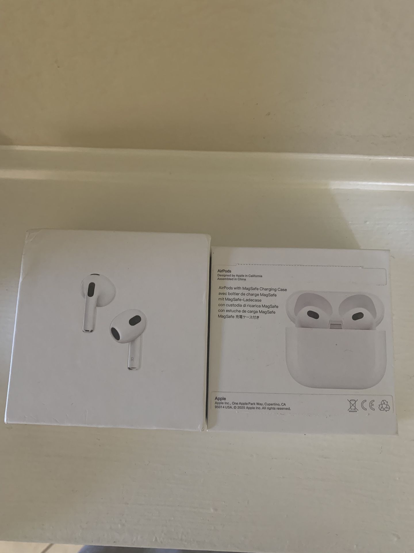 AirPods