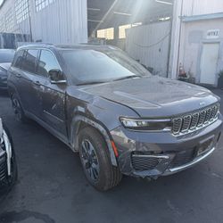 2025 Jeep Grand Cherokee 