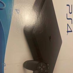 PS4 Slim 2 Controller 1 Game 