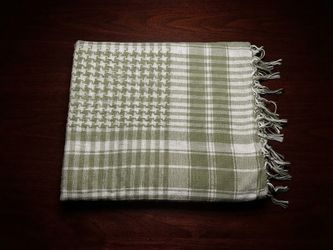 Green & White Pattern Keffiyeh Scarf