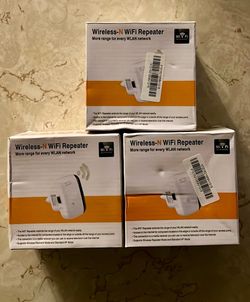 Wireless WiFi Repeater Extender Brand New