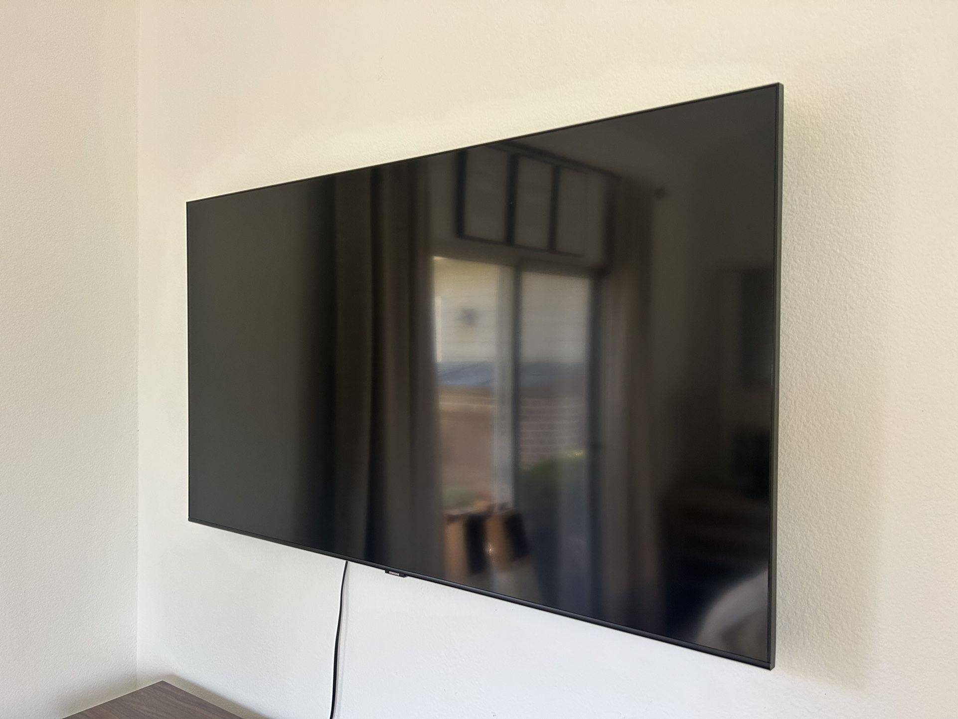 Samsung QLED 55” TV